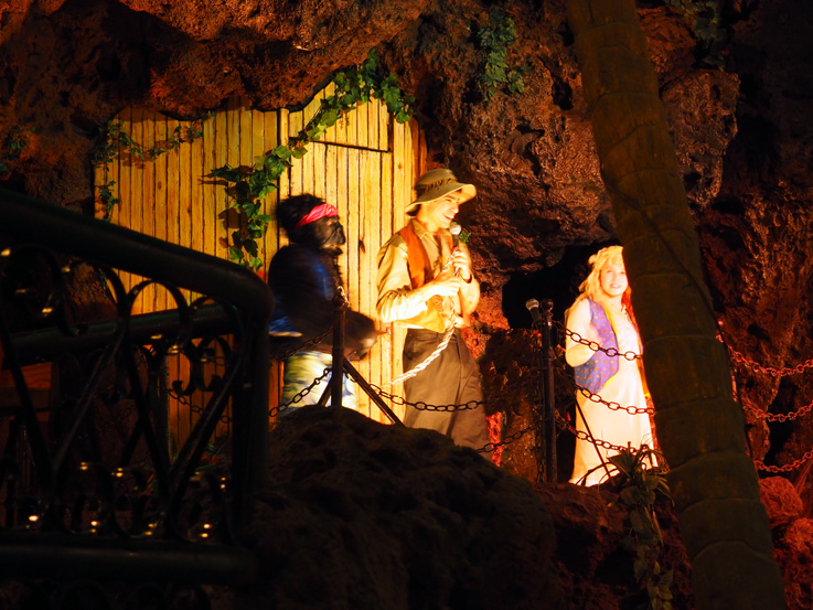 Casa Bonita! Casa Bonita! Food and fun in a festive atmosphere! • Mellzah