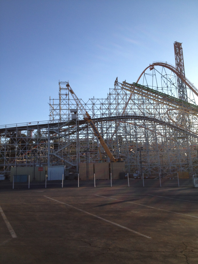 burned collossus six flags