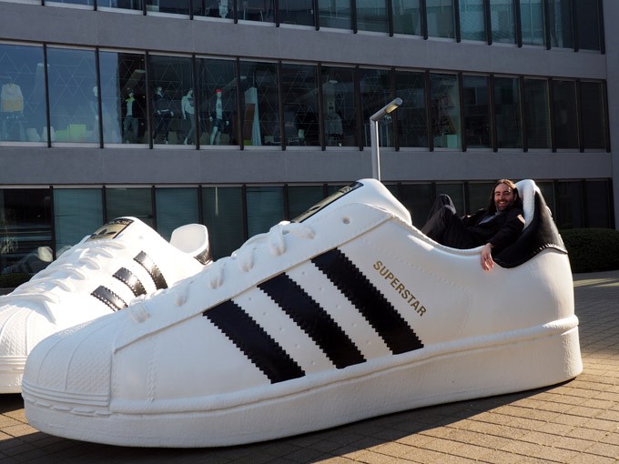 Spotted on the Roadside An Old Woman In A Giant Shoe • Mellzah