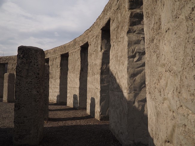 stonehenge shadows
