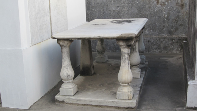 burial table