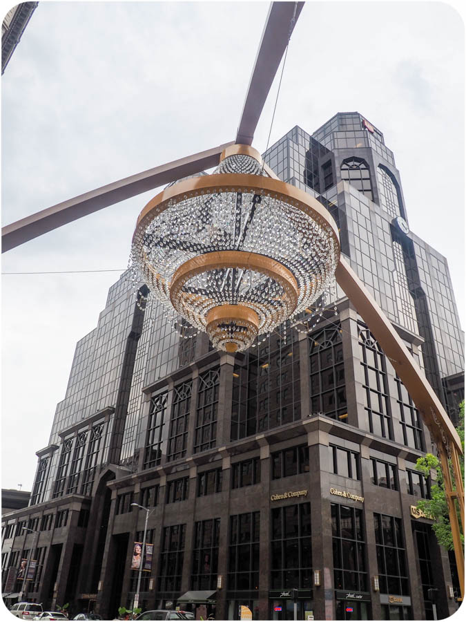 Mellzah Page 3 If A City Happens To Build An Even Larger Outdoor Chandelier Cleveland S Can Be Called The World Largest Adjacent Building That